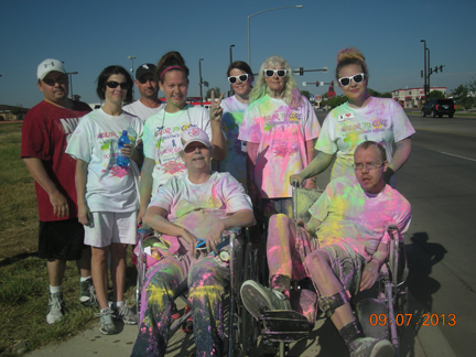 group doing color run